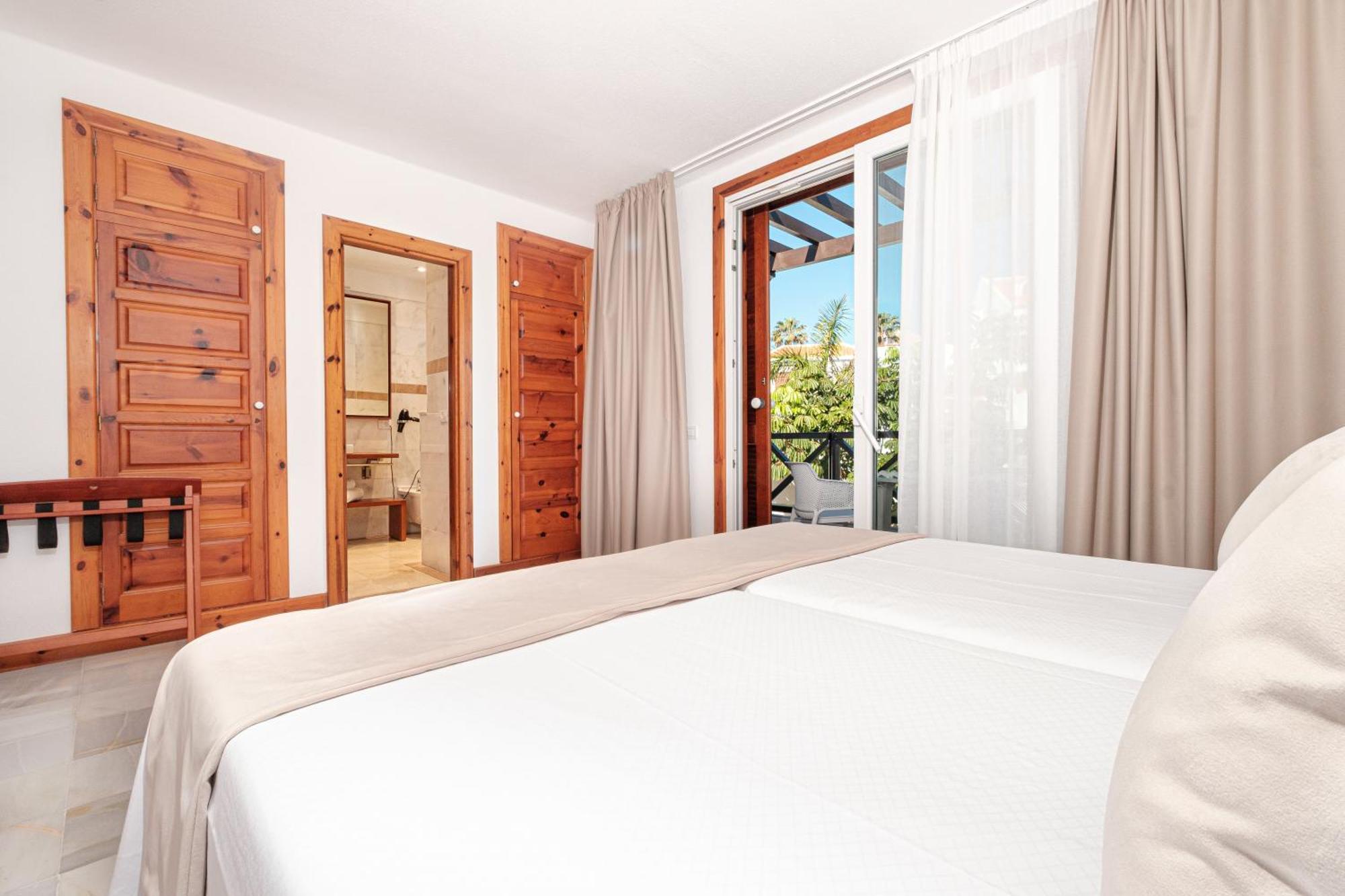 Parque Santiago III Official Apart otel Playa de las Américas Dış mekan fotoğraf